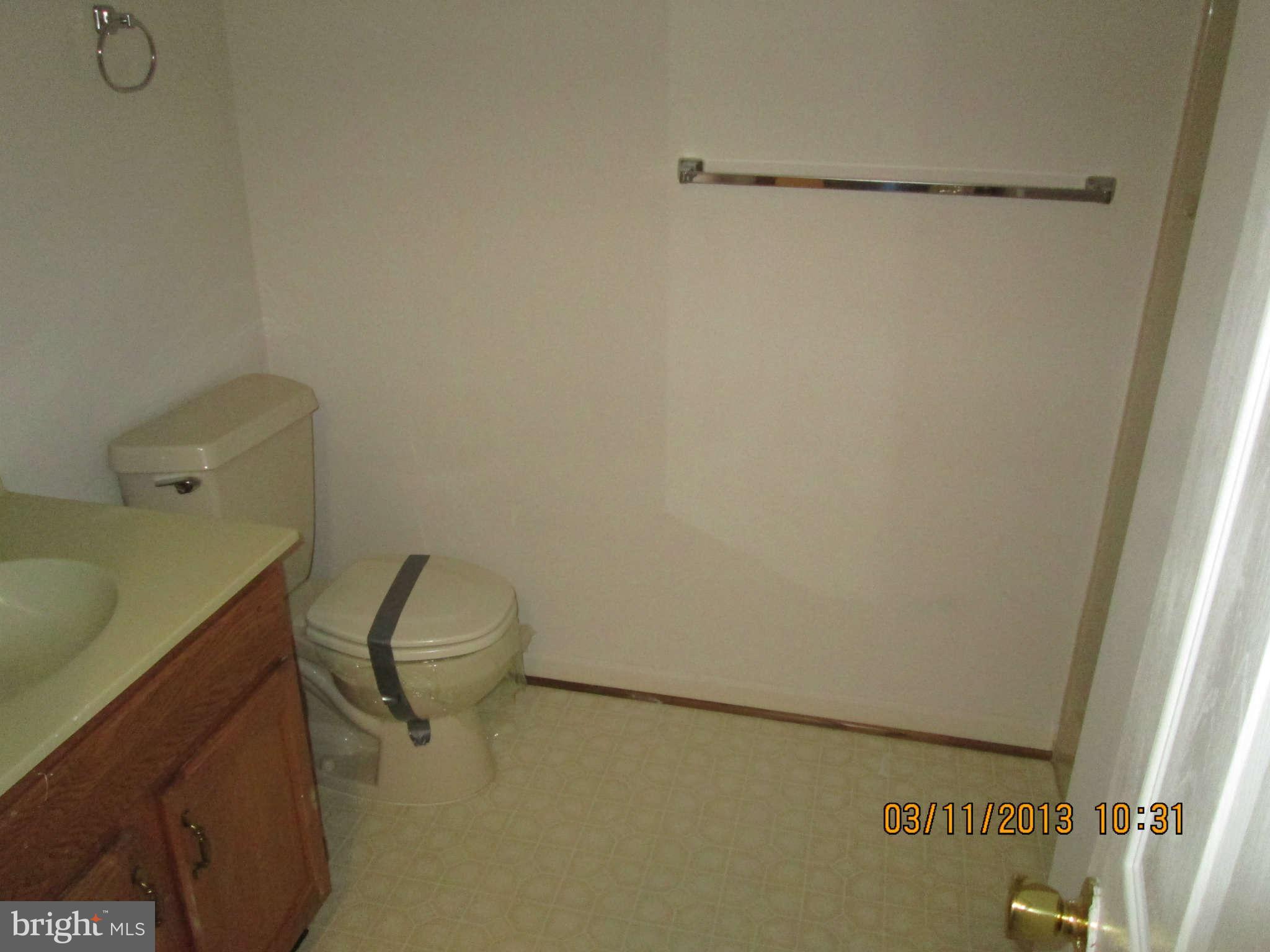 2403 Prentice Court Frederick, MD 21702 - Photo 15 of 20 Bath 3