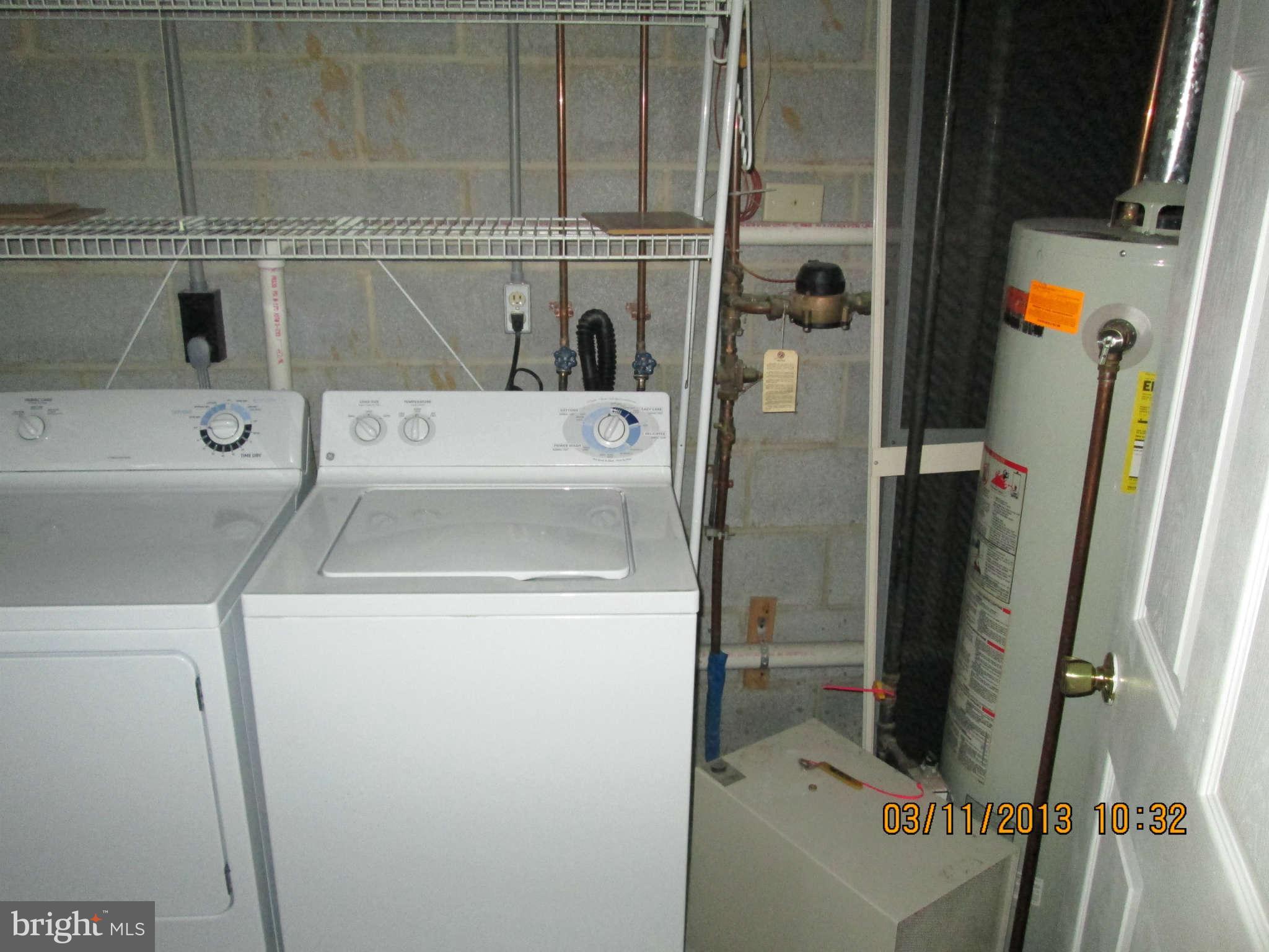 2403 Prentice Court Frederick, MD 21702 - Photo 19 of 20 Laundry Room
