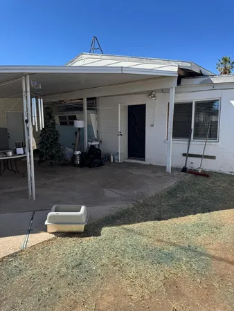 $1,600 | 2615 East Grandview Road, Phoenix, AZ 85032