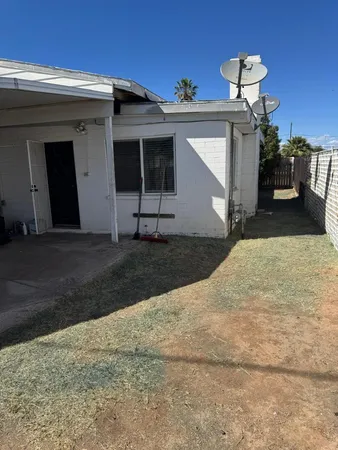 $1,600 | 2615 East Grandview Road, Phoenix, AZ 85032