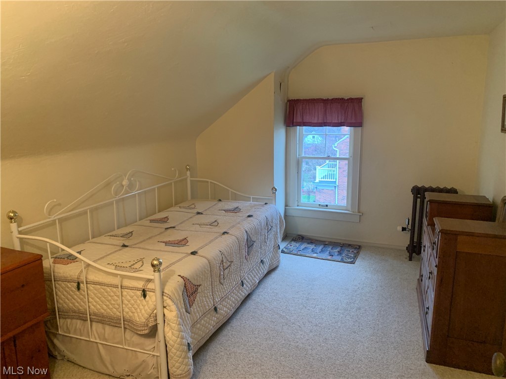 3712 Traver Road Beachwood, OH 44122 - Photo 28 of 43 3rd floor - 5th Bedroom