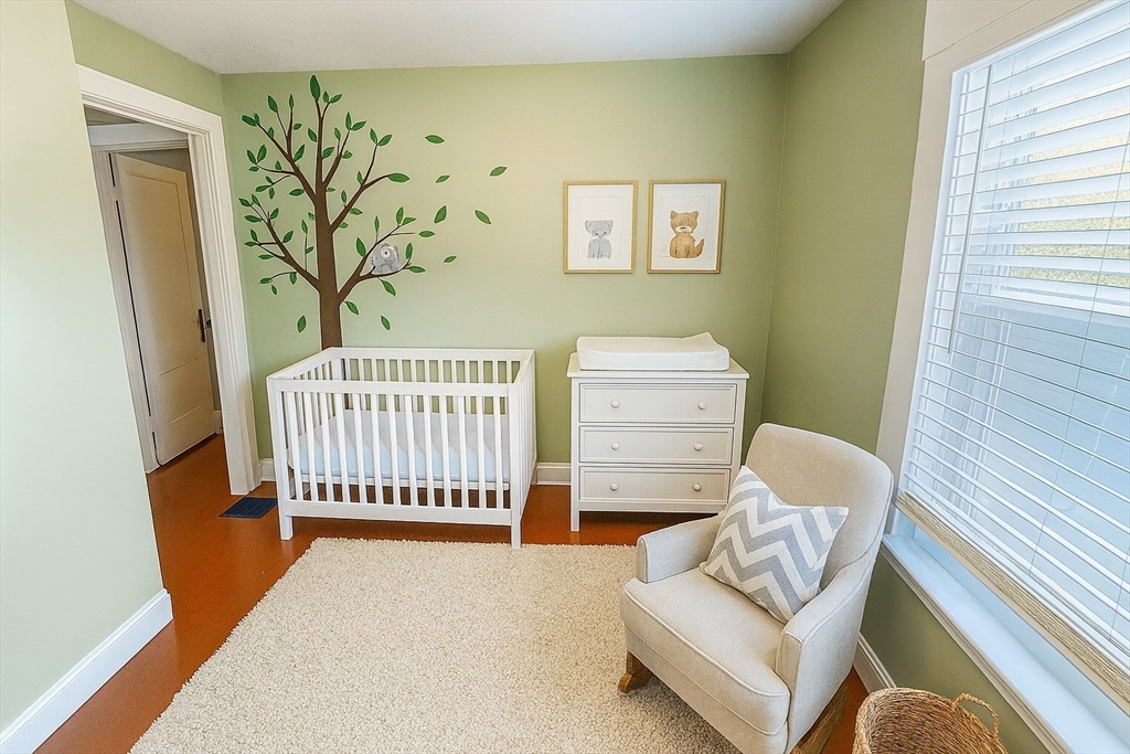 129 Lake Street Waltham, MA 02451 - Photo 15 of 39