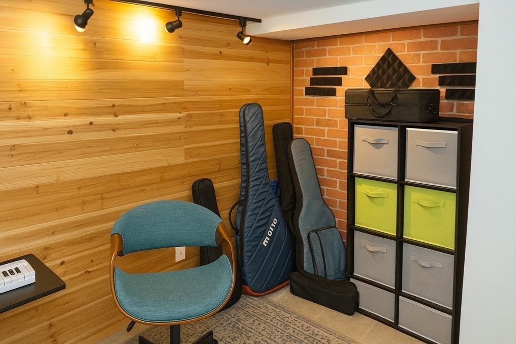 129 Lake Street Waltham, MA 02451 - Photo 28 of 39