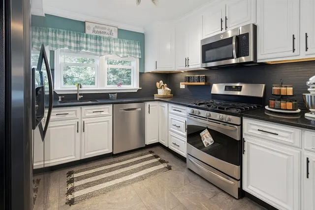 $619,900 | 129 Lake Street, Waltham, MA 02451