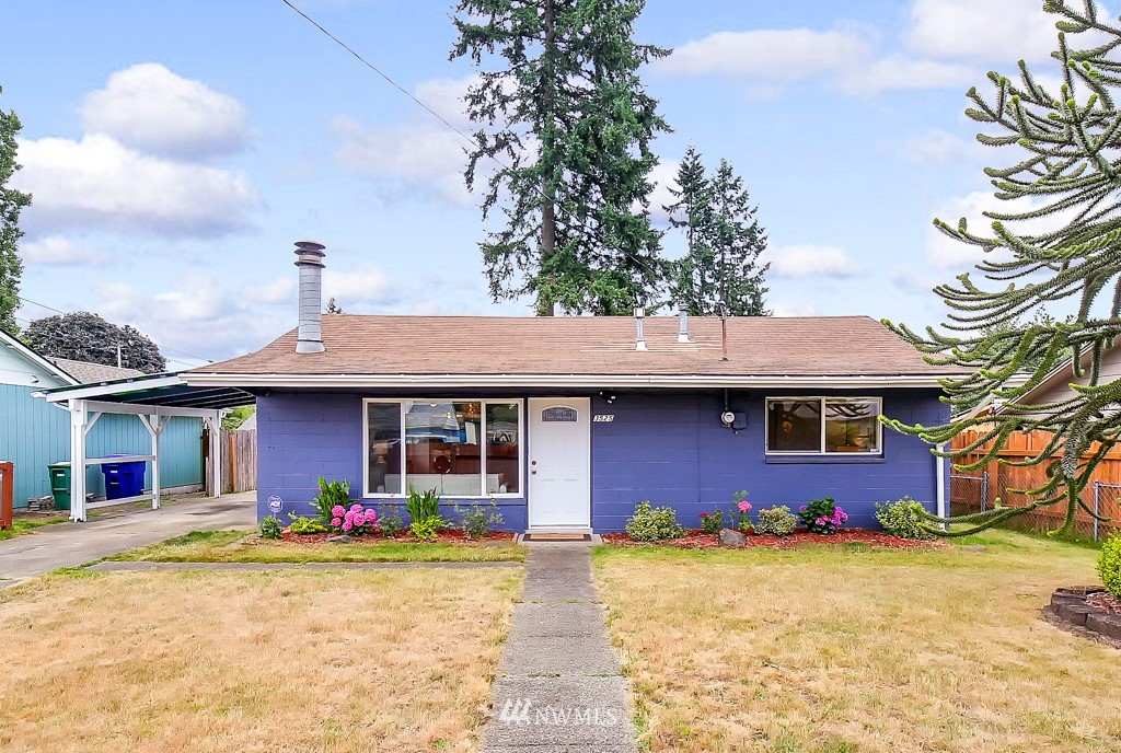 3525 Northeast 10th Street Renton, WA 98056 - Photo 2 of 19