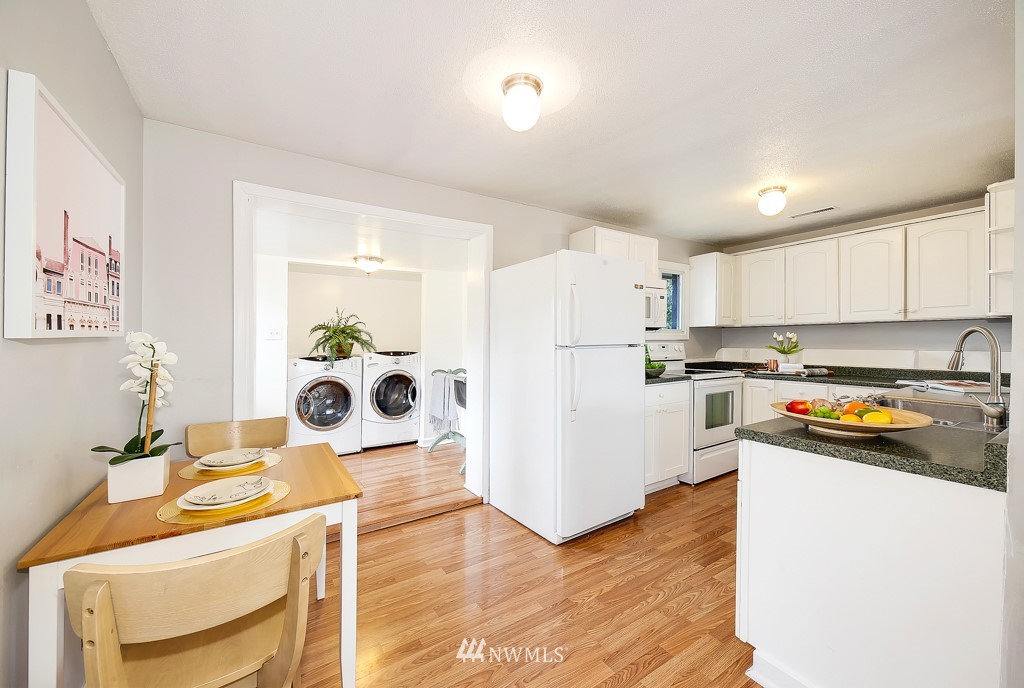 3525 Northeast 10th Street Renton, WA 98056 - Photo 14 of 19