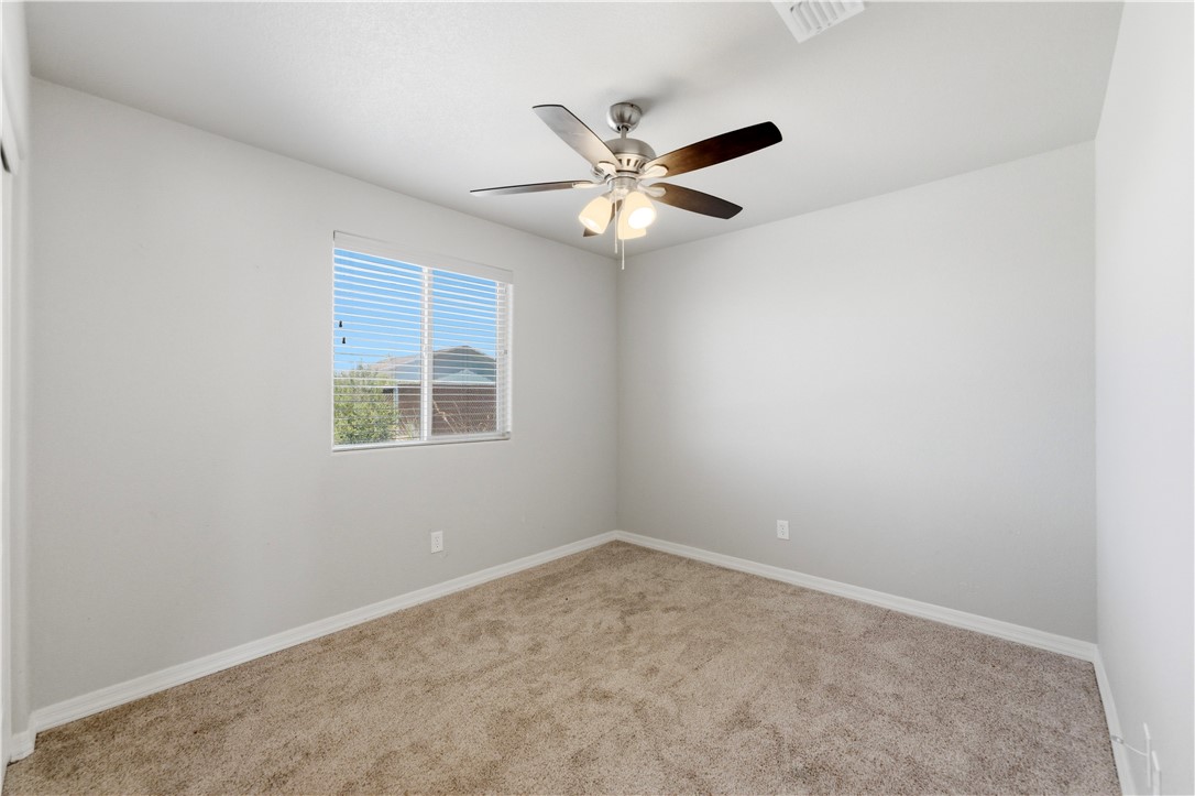 443 Martinez Road Golden Valley, AZ 86413 - Photo 12 of 26