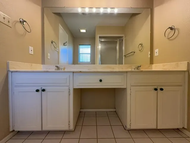 $2,095 | 5604 Ember Drive, Arlington, TX 76016