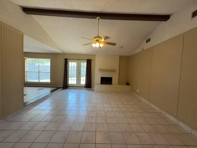 $2,095 | 5604 Ember Drive, Arlington, TX 76016