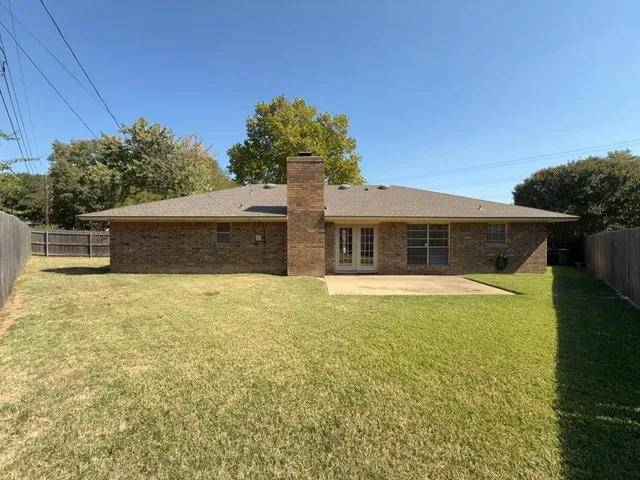 $2,095 | 5604 Ember Drive, Arlington, TX 76016