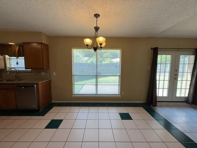 $2,095 | 5604 Ember Drive, Arlington, TX 76016