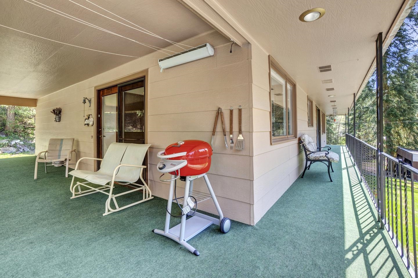 29124 North Elk Chattaroy Road Chattaroy, WA 99003 - Photo 12 of 47 Gallery Image 12