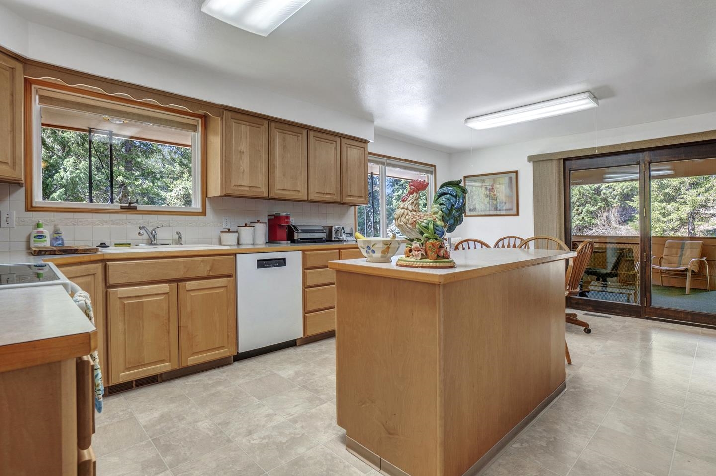 29124 North Elk Chattaroy Road Chattaroy, WA 99003 - Photo 16 of 47 Gallery Image 16