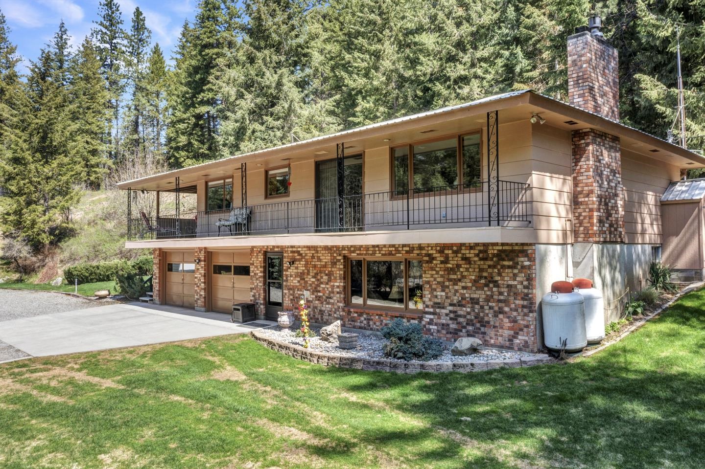 29124 North Elk Chattaroy Road Chattaroy, WA 99003 - Photo 2 of 47 Gallery Image 2