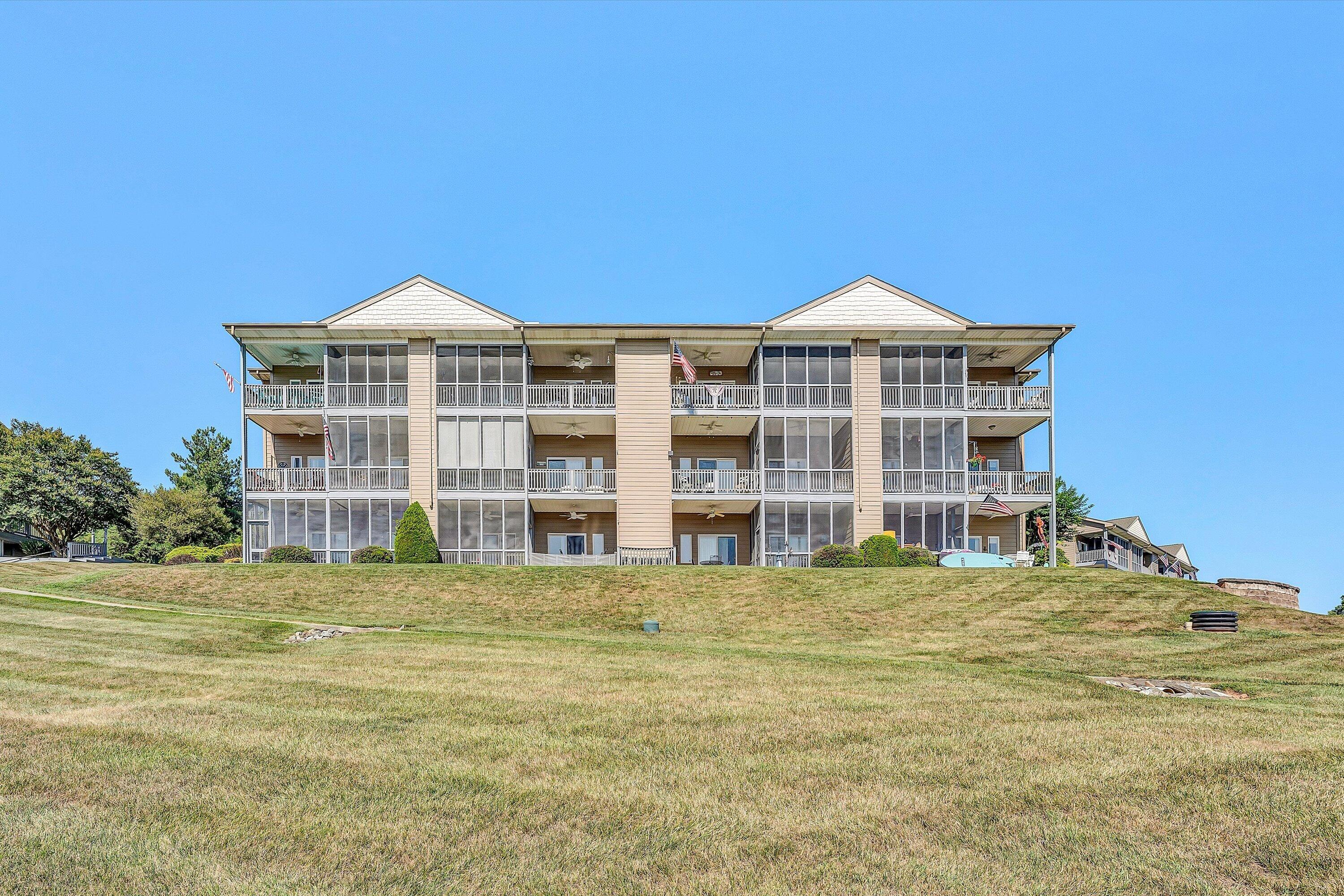 1137 Mariners Way, Unit 44 Huddleston, VA 24104 - Photo 14 of 50 37-DSC08890