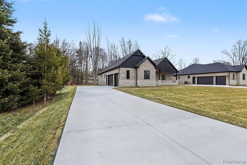 55420 Jewell Road Utica, MI 48315 - Photo 3 of 43 Gallery Image 3