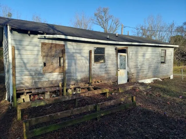 $49,999 | 105 Lodge Street, Ore City, TX 75683