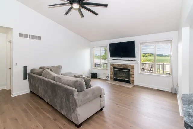 $331,500 | 769 Falcon Drive, Dundee, MI 48131