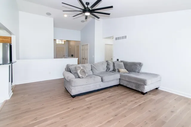 $331,500 | 769 Falcon Drive, Dundee, MI 48131