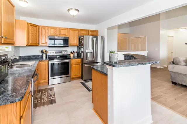 $331,500 | 769 Falcon Drive, Dundee, MI 48131