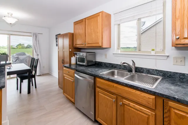 $331,500 | 769 Falcon Drive, Dundee, MI 48131