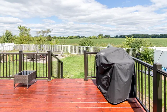 $331,500 | 769 Falcon Drive, Dundee, MI 48131