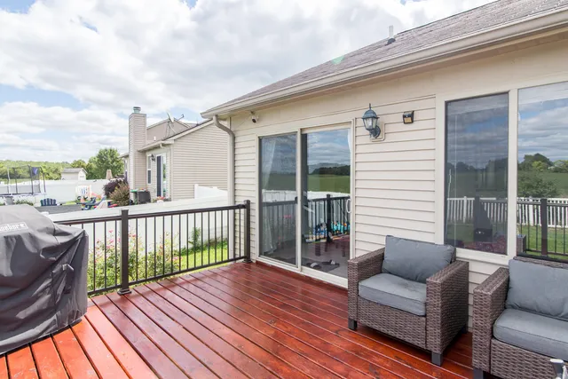 $331,500 | 769 Falcon Drive, Dundee, MI 48131