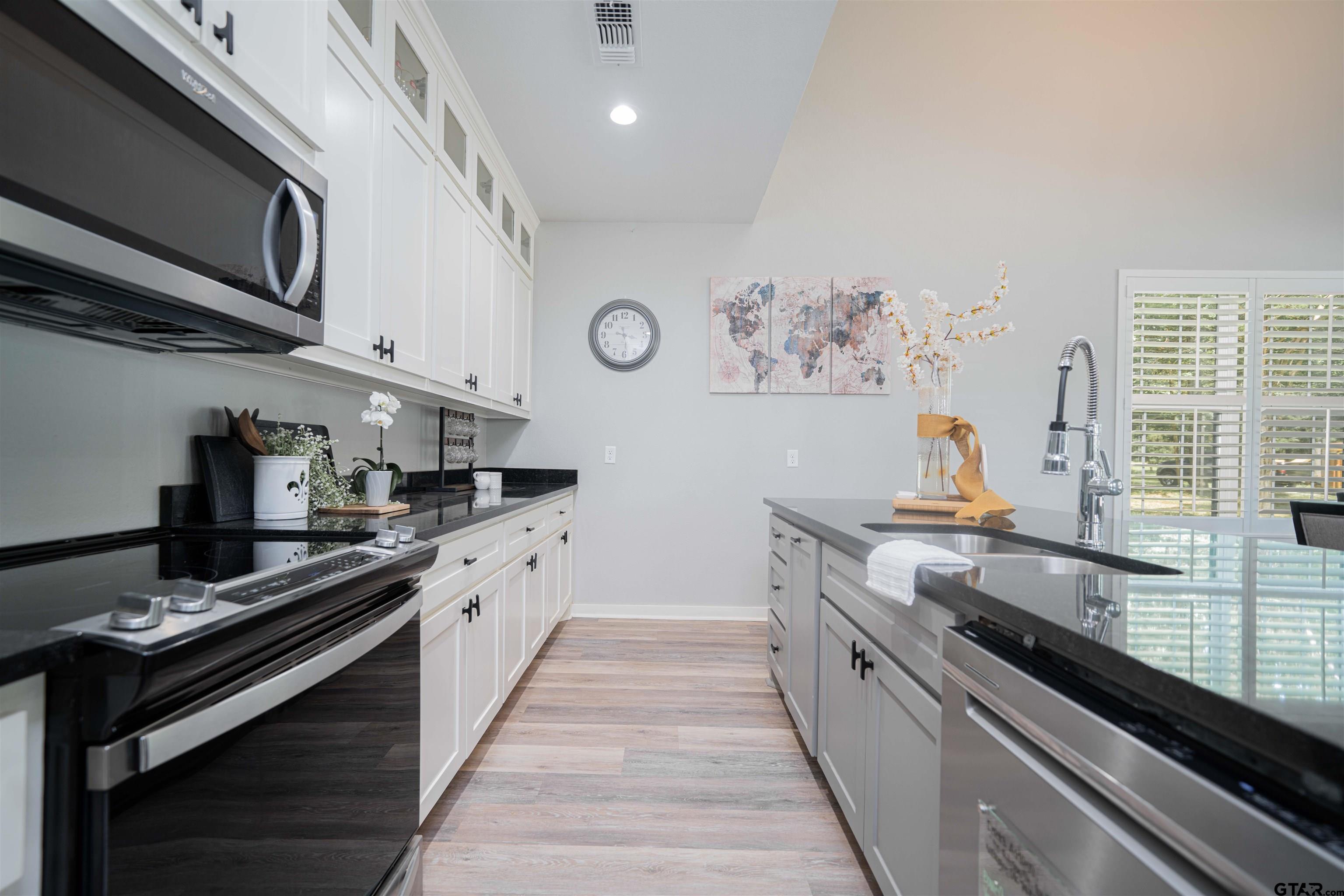 7635 Highway 271 Mount Pleasant, TX 75455 - Photo 12 of 46