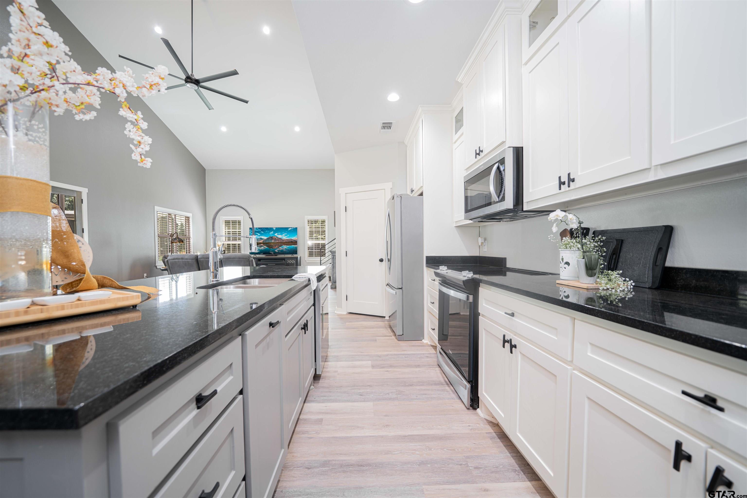 7635 Highway 271 Mount Pleasant, TX 75455 - Photo 13 of 46