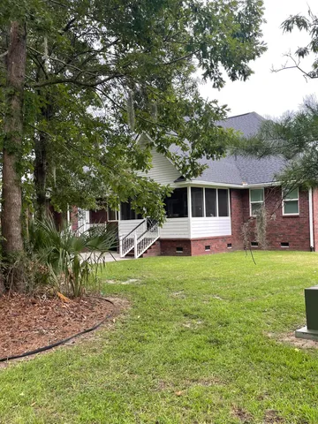 $625,000 | 112 Amanda Circle, Goose Creek, SC 29445