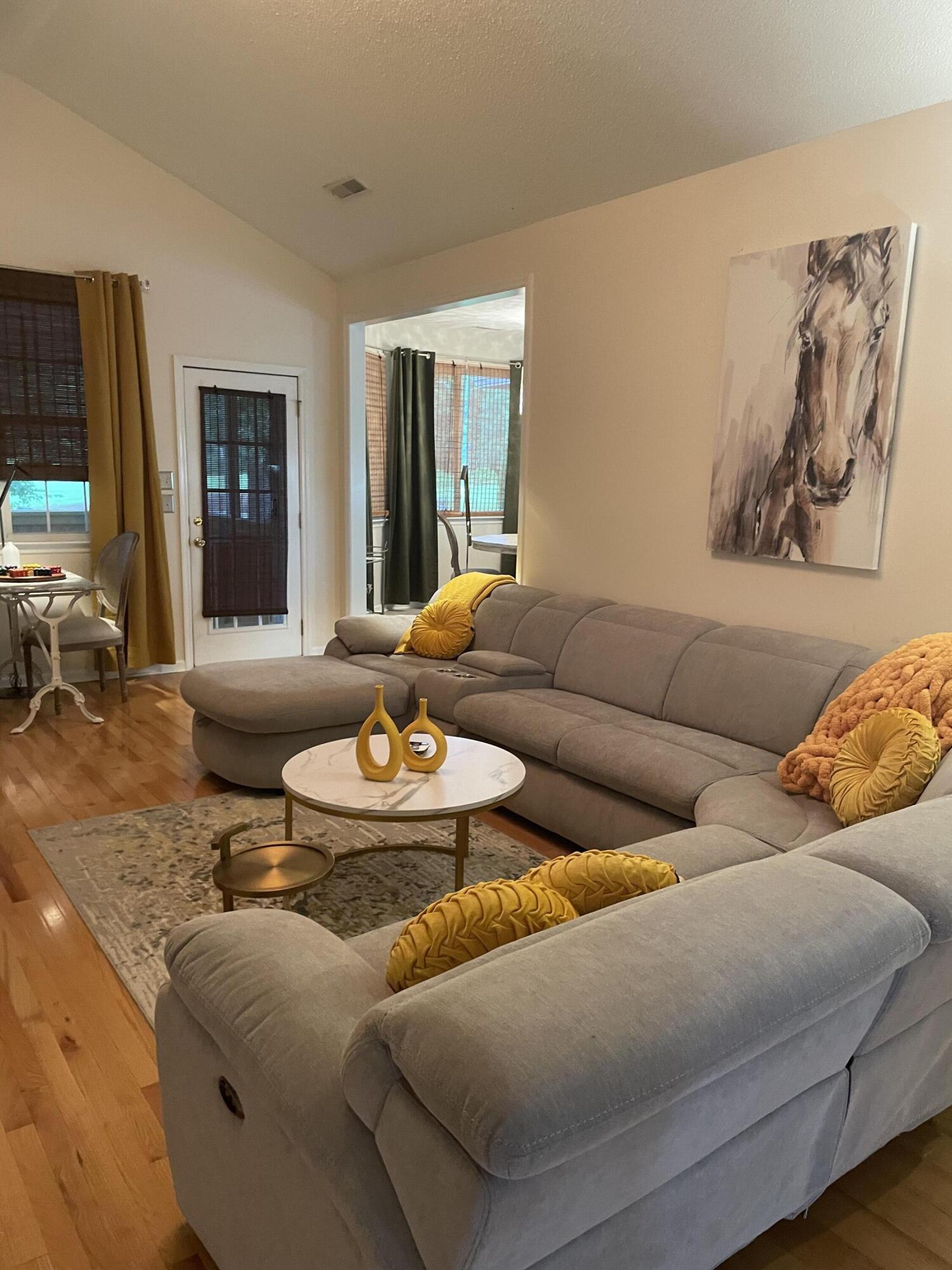 112 Amanda Circle Goose Creek, SC 29445 - Photo 5 of 46 IMG_2974