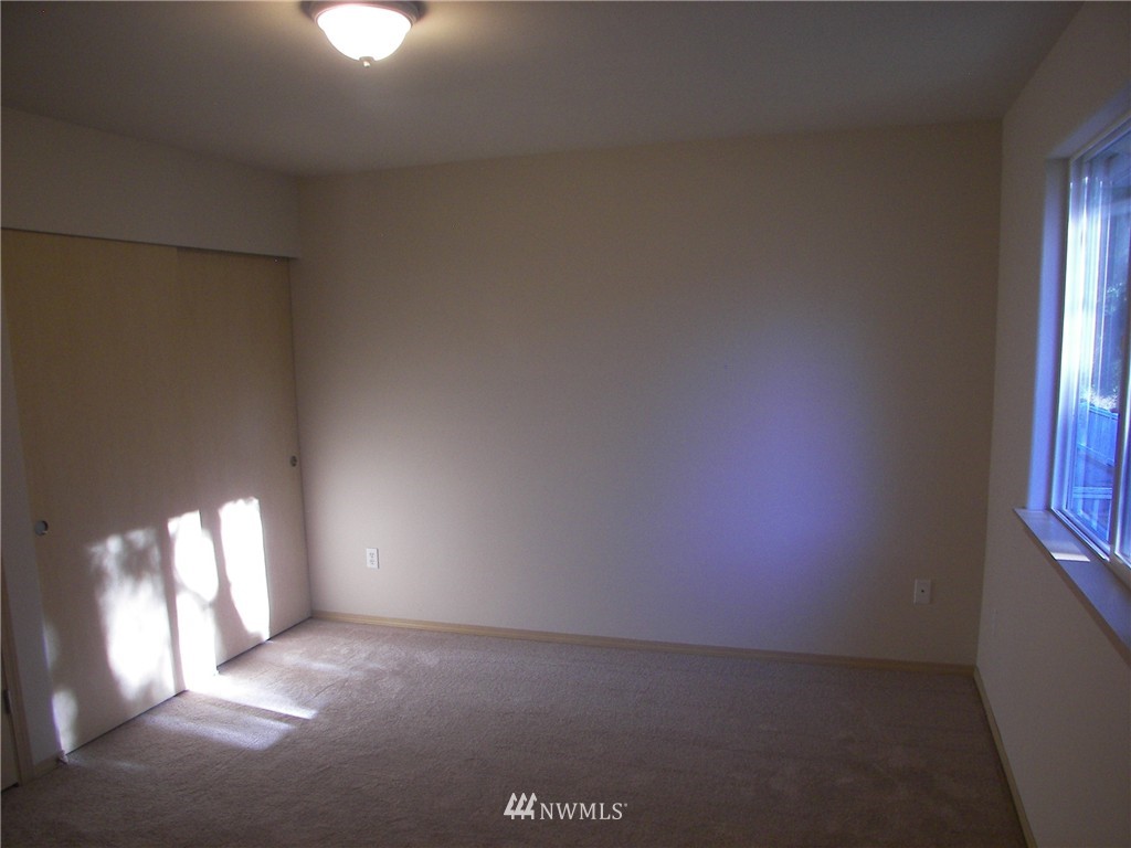 1310 196th Place Southeast Bothell, WA 98012 - Photo 14 of 24