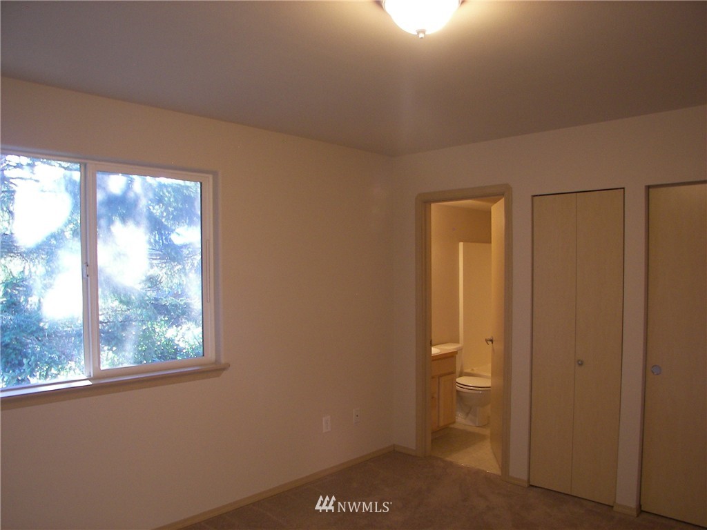 1310 196th Place Southeast Bothell, WA 98012 - Photo 15 of 24