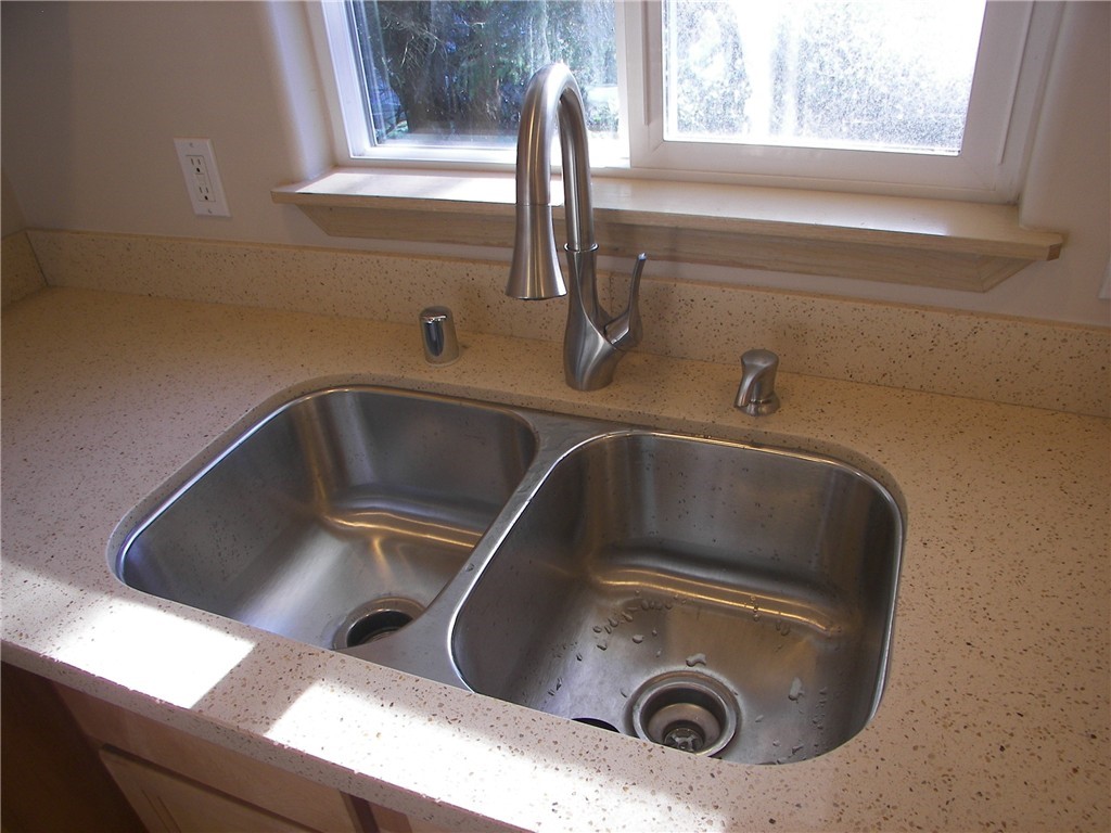 1310 196th Place Southeast Bothell, WA 98012 - Photo 6 of 24