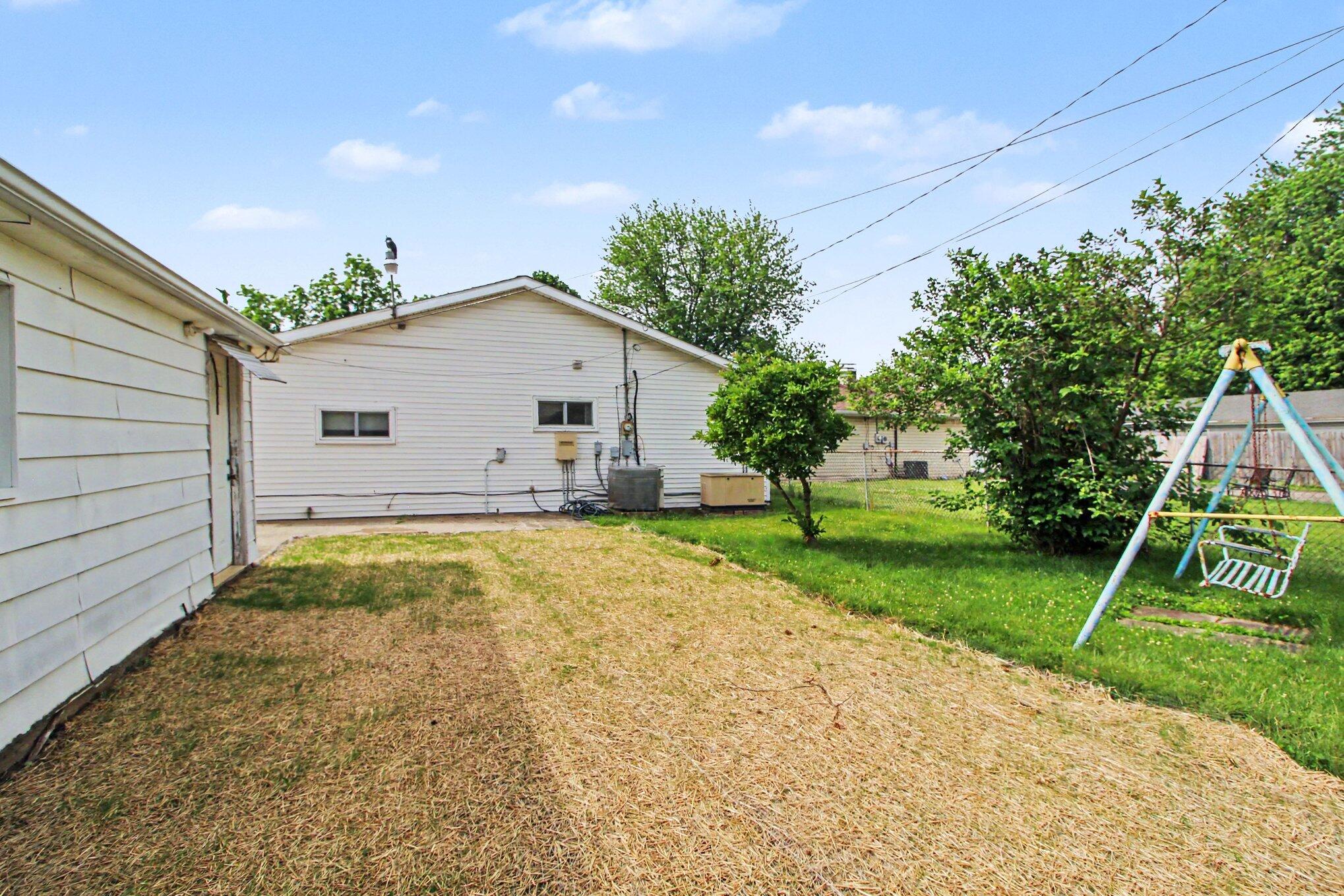 1711 Grove Road Ypsilanti, MI 48198 - Photo 25 of 28 025_file_7369
