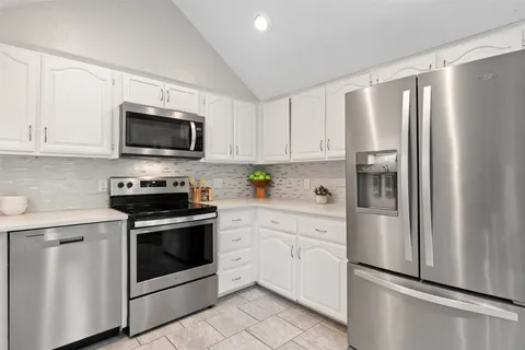 $585,000 | 10100 Talleyran Drive, Austin, TX 78750