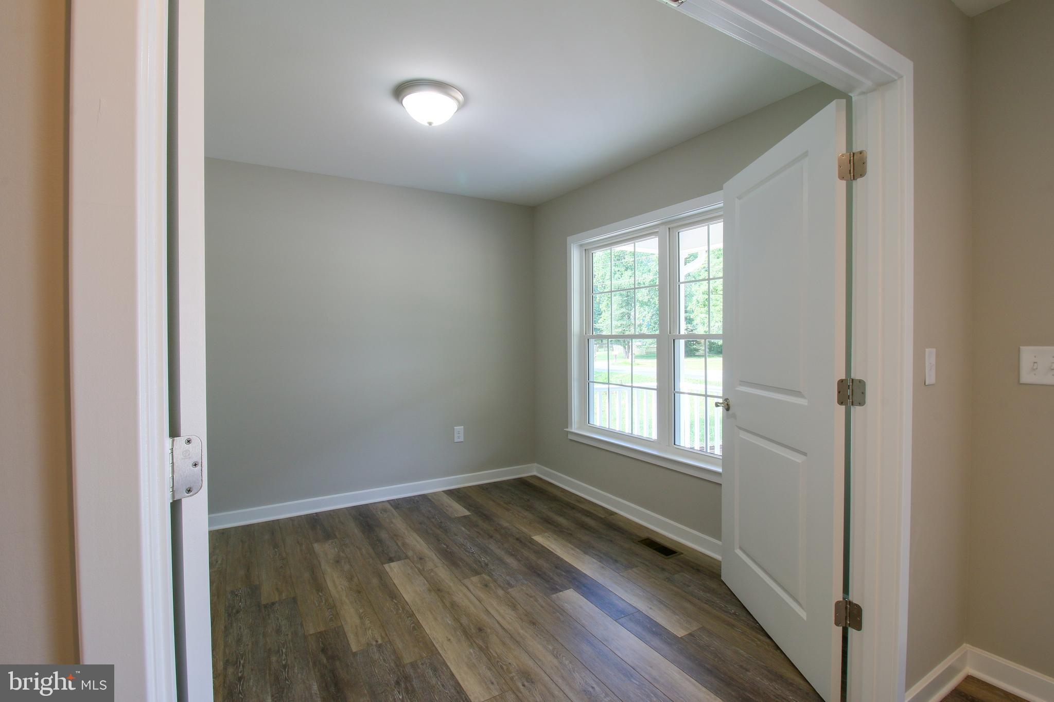 2319 A Mountain View Road Stafford, VA 22556 - Photo 12 of 47 Private Office