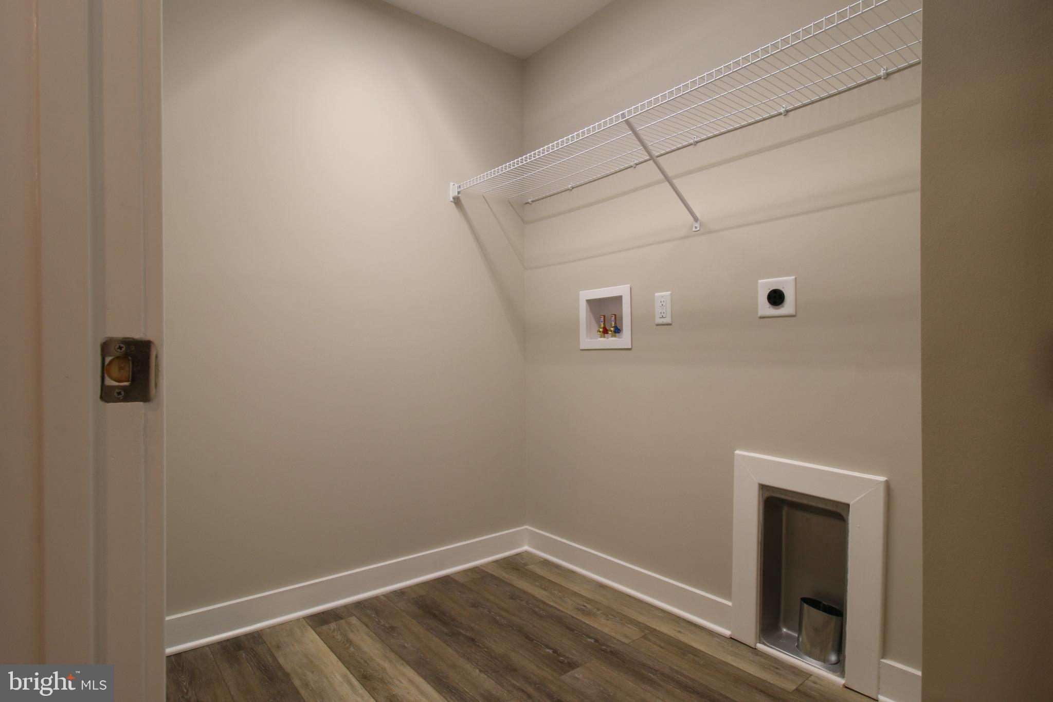 2319 A Mountain View Road Stafford, VA 22556 - Photo 20 of 47 Laundry/mud room