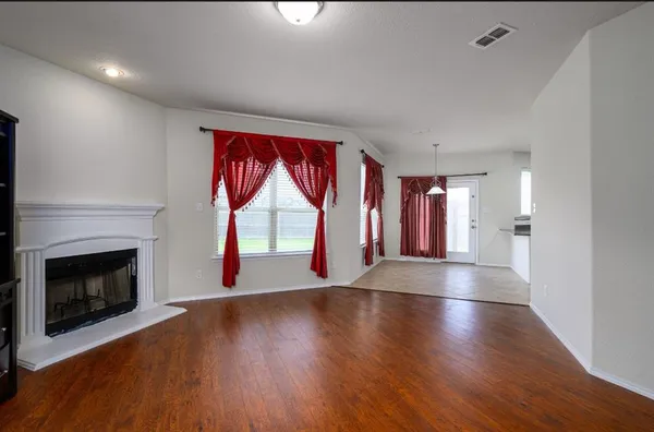 $2,400 | 800 Cormorant Drive, Sherman, TX 75092