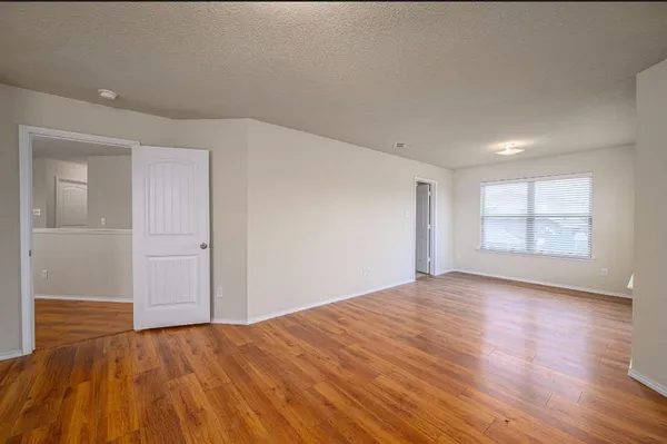 $2,400 | 800 Cormorant Drive, Sherman, TX 75092