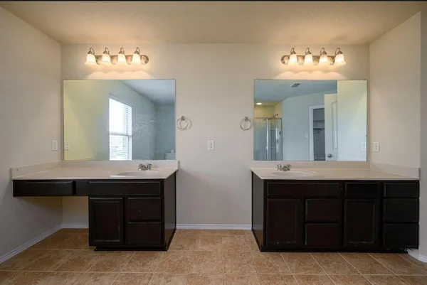 $2,400 | 800 Cormorant Drive, Sherman, TX 75092