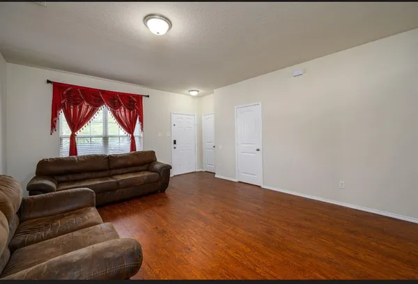 $2,400 | 800 Cormorant Drive, Sherman, TX 75092