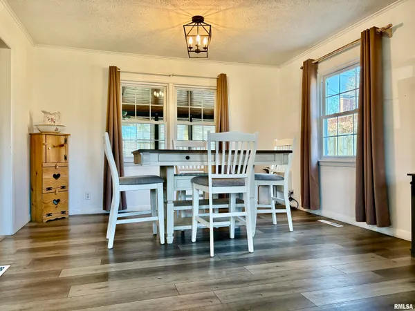 $209,900 | 3 Newland Lane, Jacksonville, IL 62650