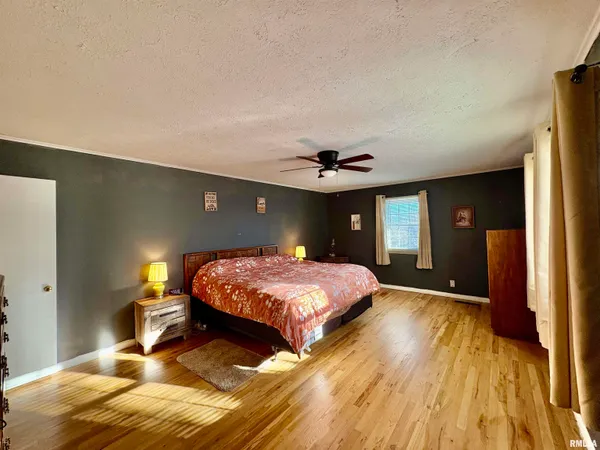 $209,900 | 3 Newland Lane, Jacksonville, IL 62650