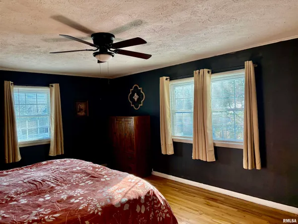 $209,900 | 3 Newland Lane, Jacksonville, IL 62650