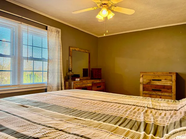 $209,900 | 3 Newland Lane, Jacksonville, IL 62650
