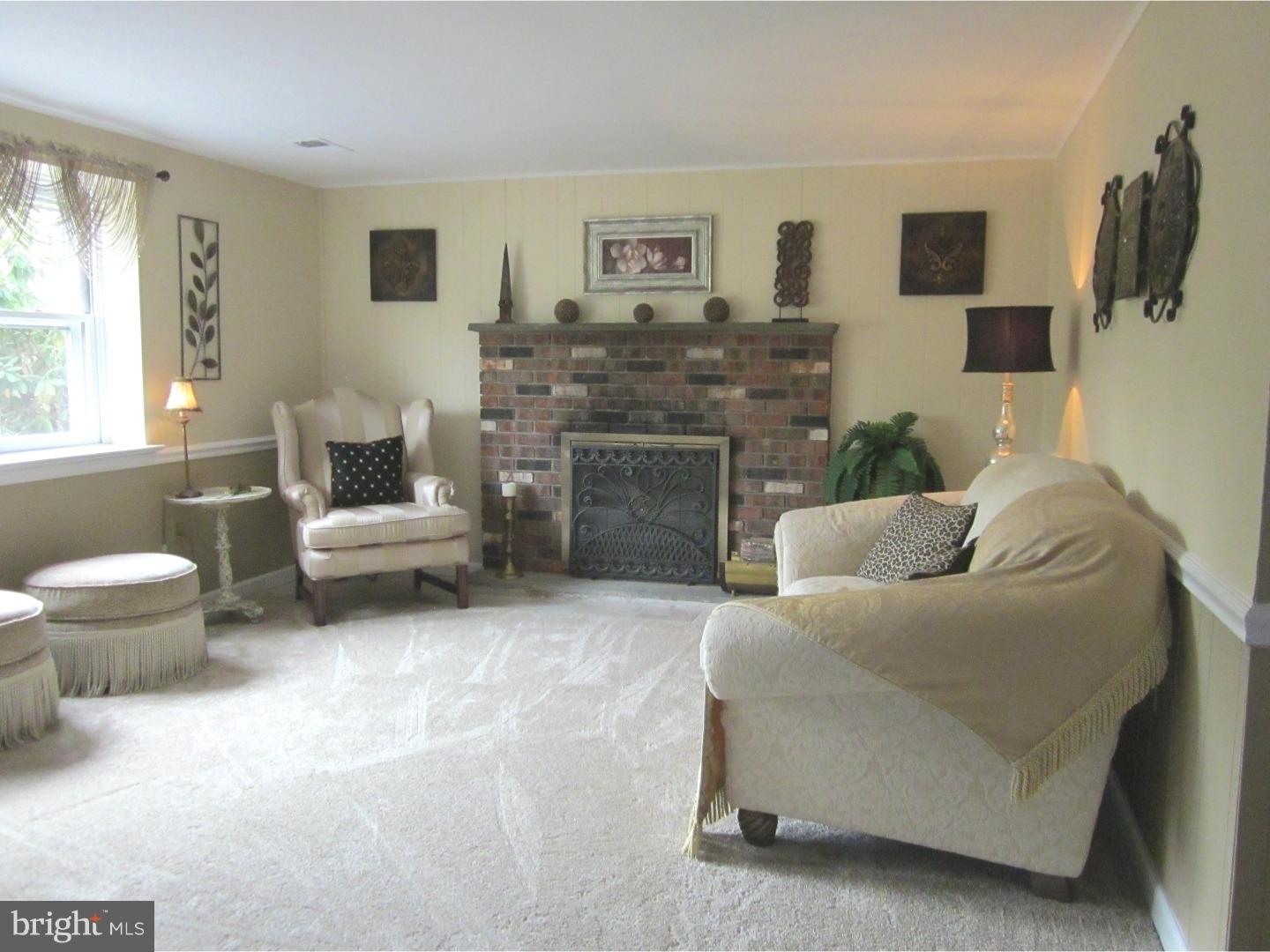 634 Quarry Road Perkasie, PA 18944 - Photo 19 of 25 Family Room