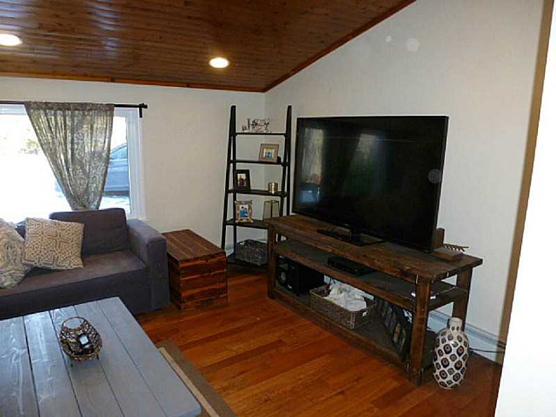 182 Hines Road Cumberland, RI 02864 - Photo 13 of 24 Den/Family/Great Room.
