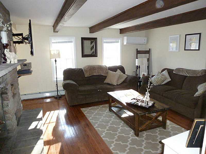 182 Hines Road Cumberland, RI 02864 - Photo 4 of 24 Living Room.