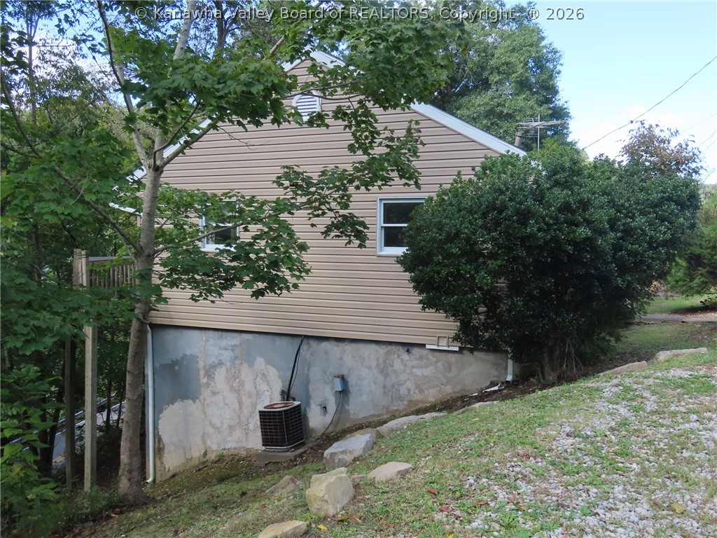 1205 Ashwood Road Charleston, WV 25314 - Photo 4 of 17 Gallery Image 4